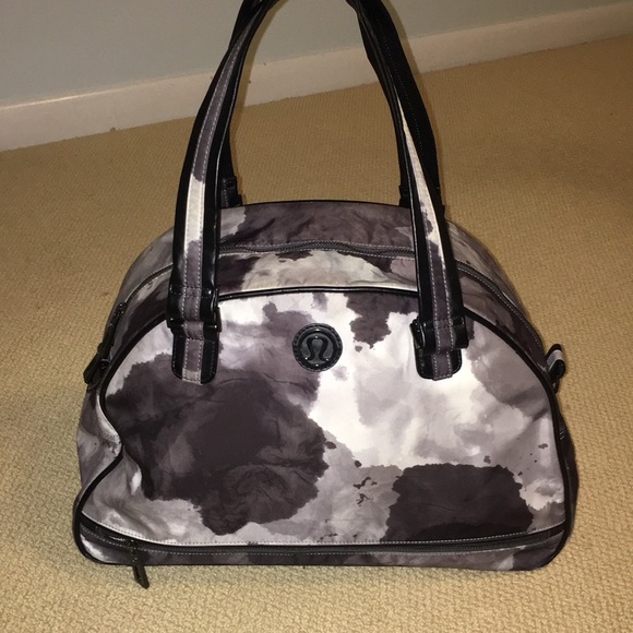 lululemon athletica Handbags - Lululemon Athletica Duffle Bag